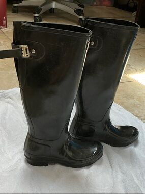 Hunter Black Gloss Tall Rain Boots
